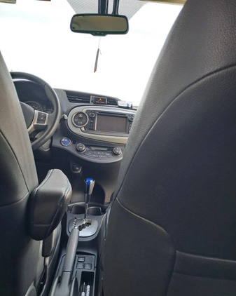 Toyota Yaris cena 42100 przebieg: 103000, rok produkcji 2013 z Pilawa małe 211